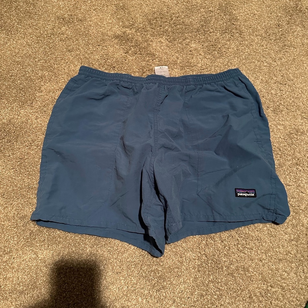 Patagonia Mens baggie medium